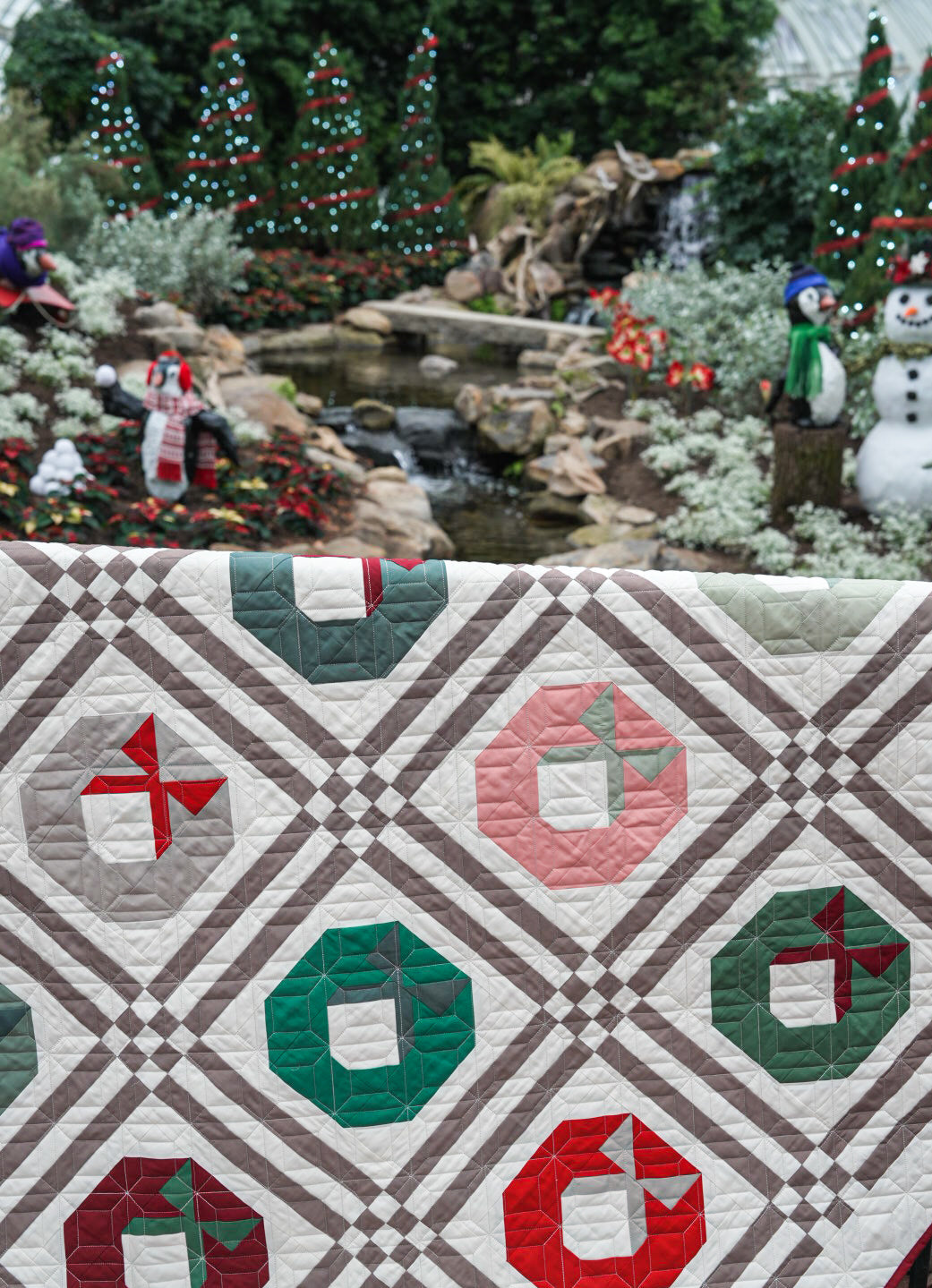 Tinsel Wreath Quilt Kit | Due North Handmade Pattern