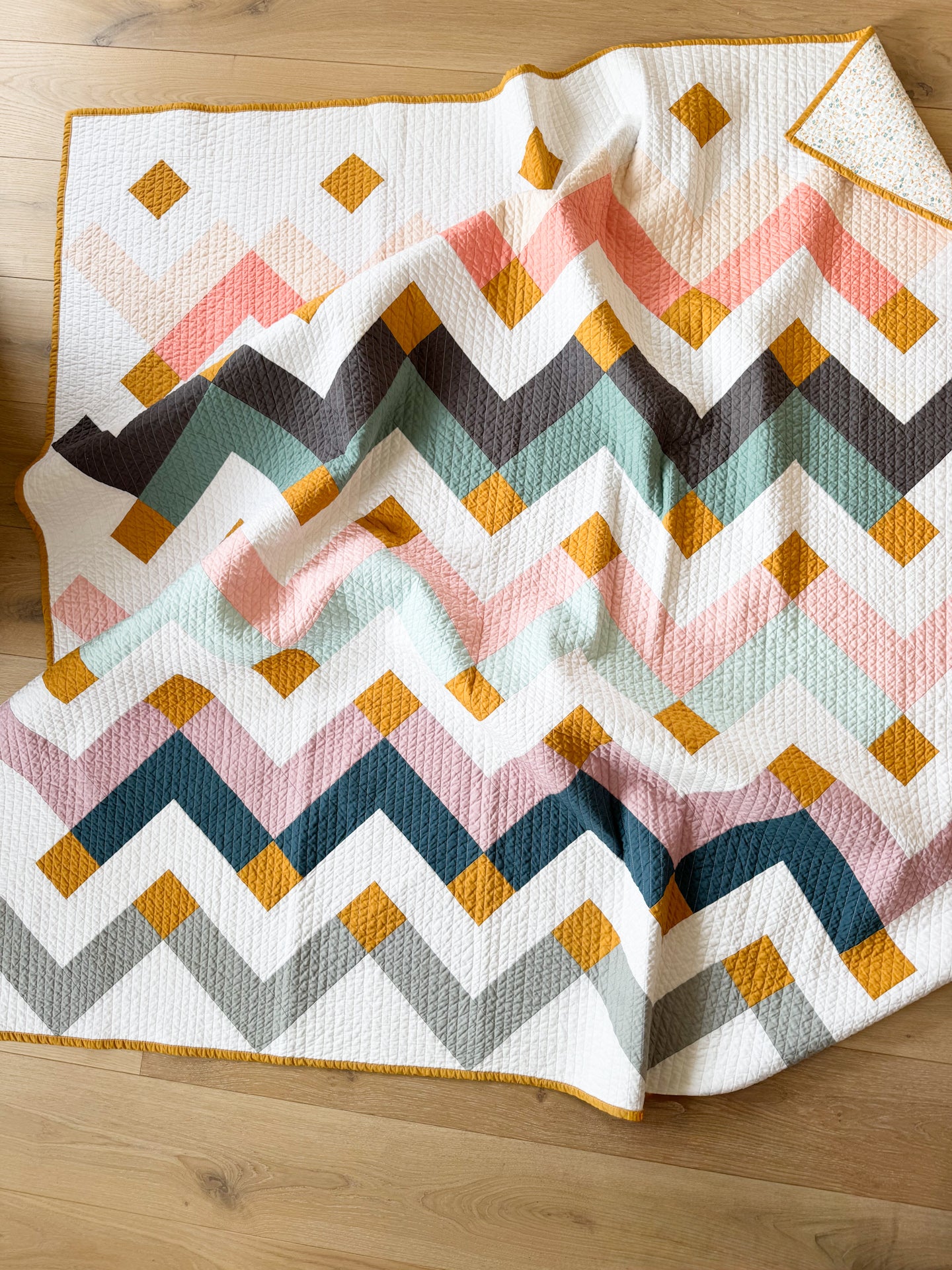 Modern Thrive Quilt Kit | Suzy Quilts Pattern
