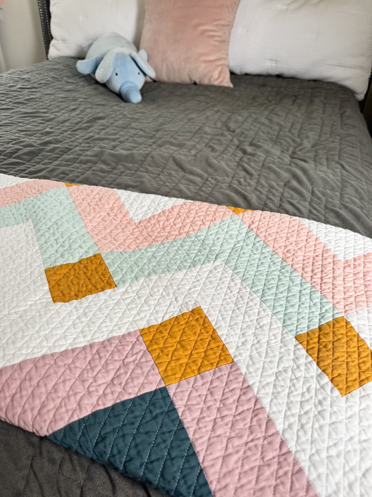 Modern Thrive Quilt Kit | Suzy Quilts Pattern