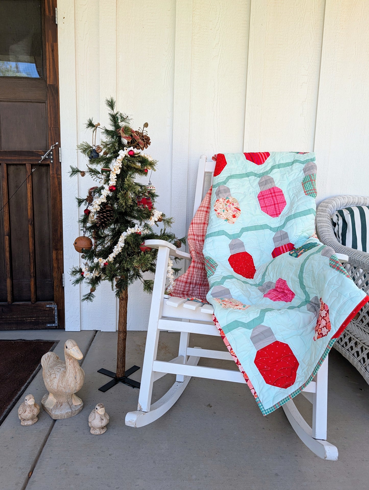 Let it Glow Quilt Kit | AGF Chrismtas in Color | A Stitch is a Stitch Pattern