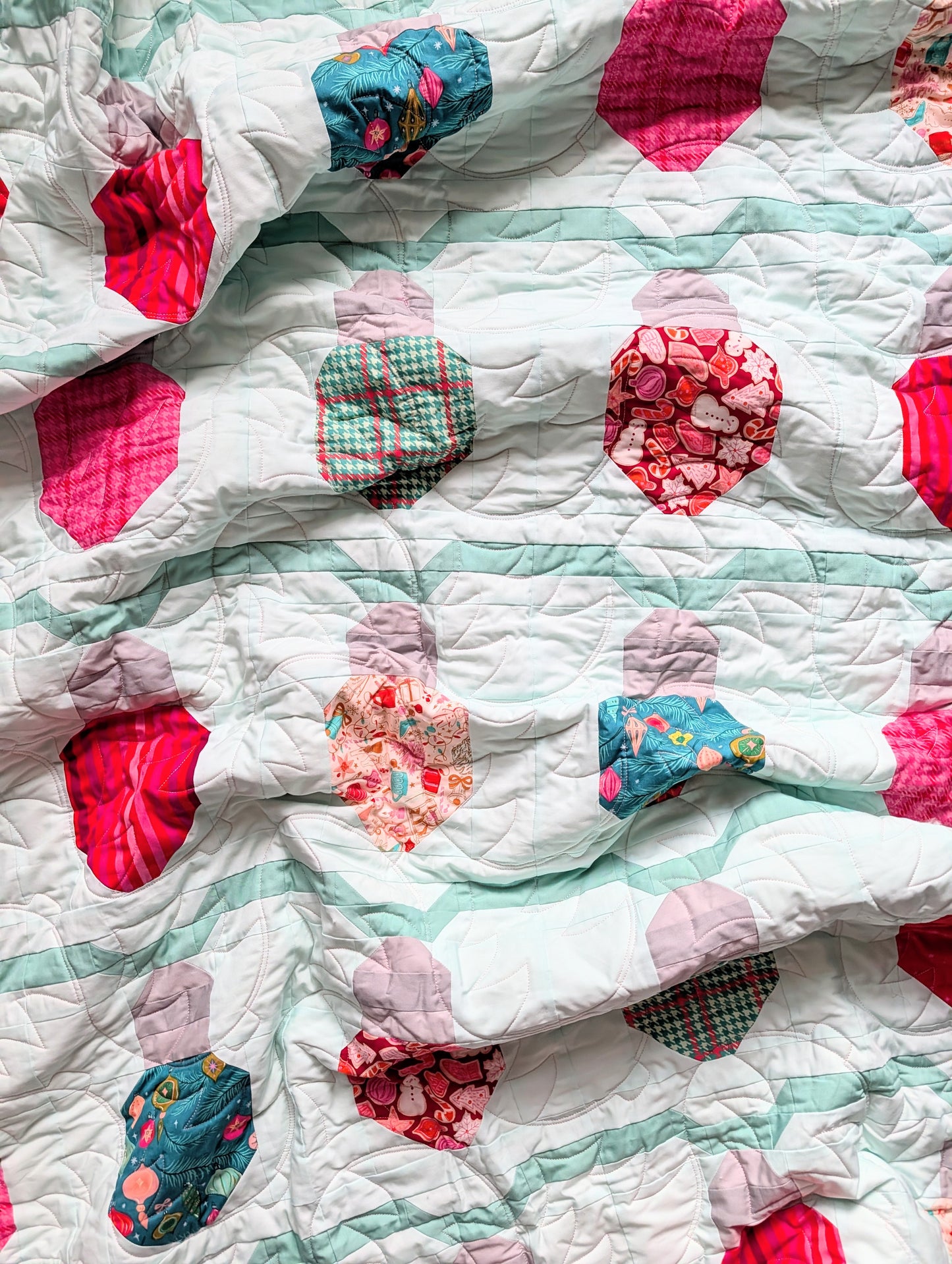 Let it Glow Quilt Kit | AGF Chrismtas in Color | A Stitch is a Stitch Pattern